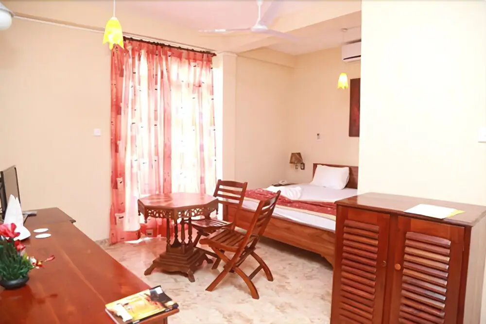 Ваттала: Sea Shine Beach Hotel