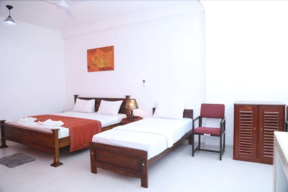 Ваттала: Sea Shine Beach Hotel