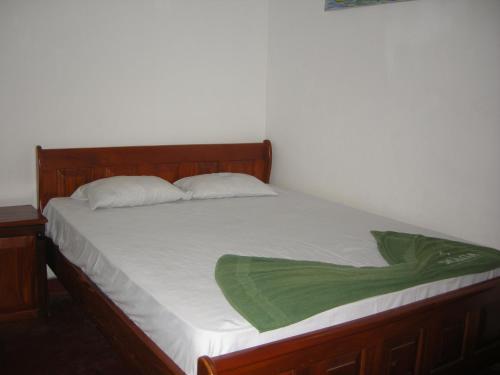 Пиннавала: Hotel Heshani