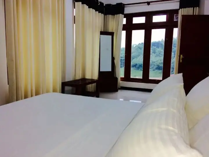 Канди: Mount River villas
