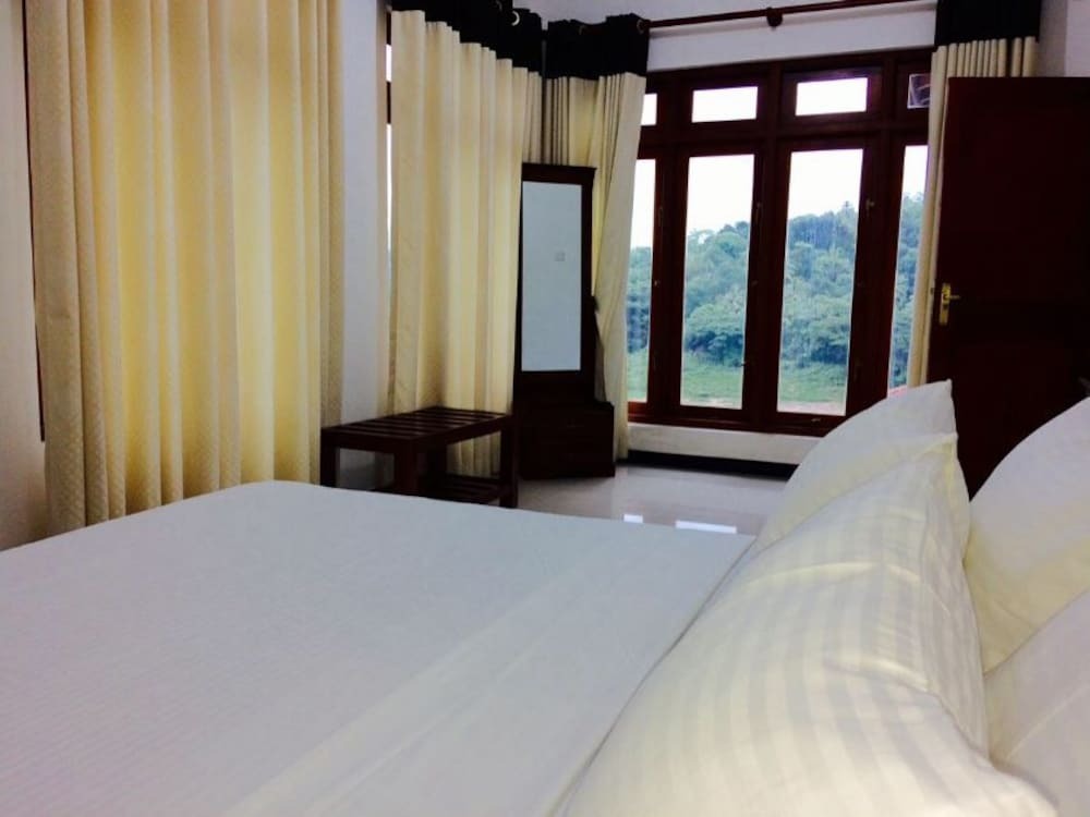 Канди: Mount River villas
