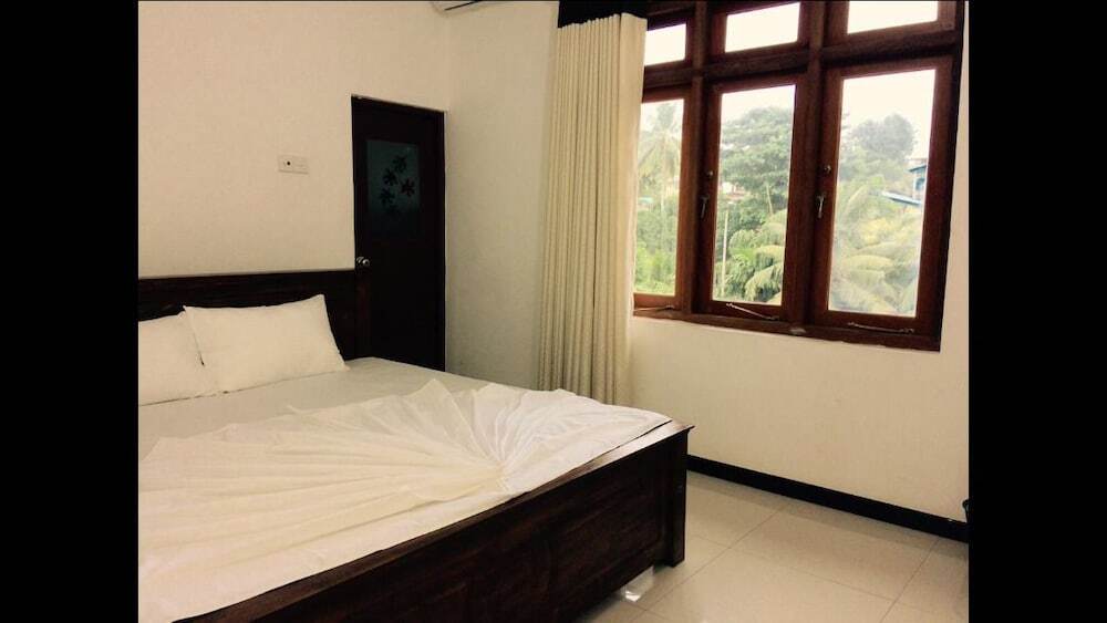 Канди: Mount River villas