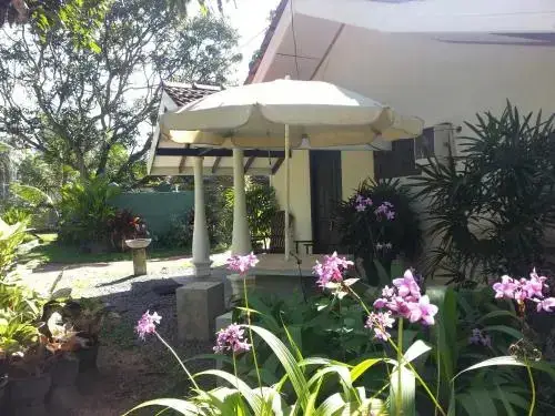 Минувангода: Living With Lankan
