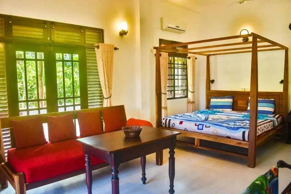 Хиккадува: Southern Coastal Villas
