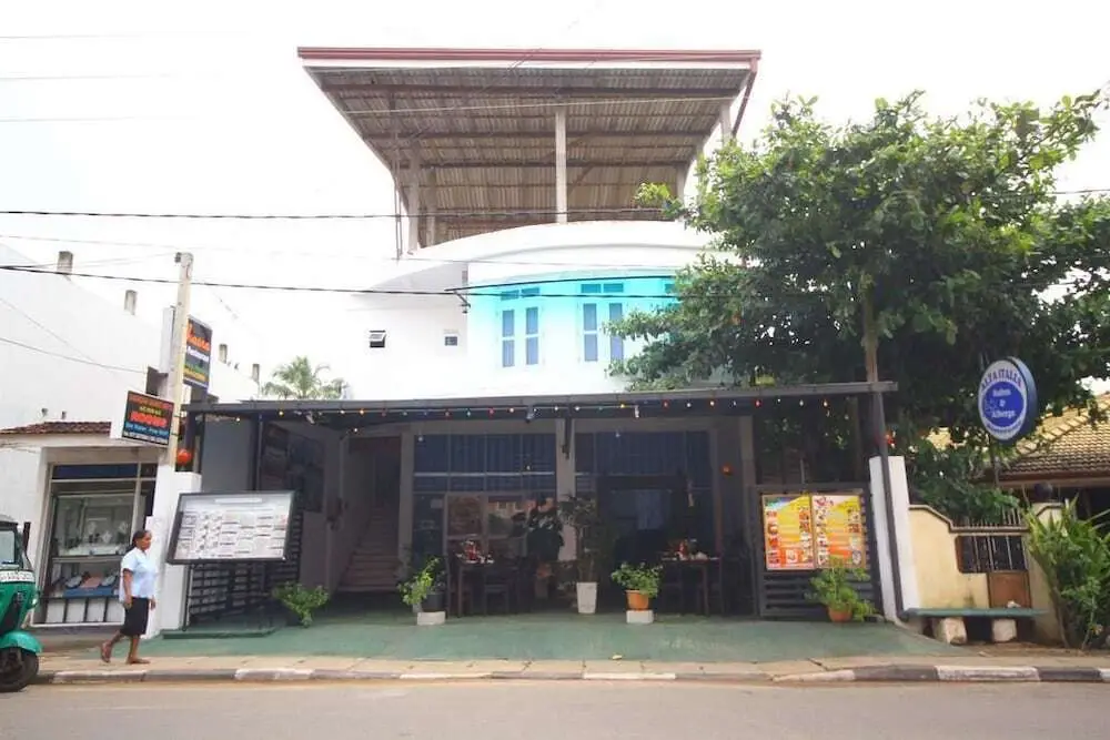 Негомбо: Sahasra Hotel