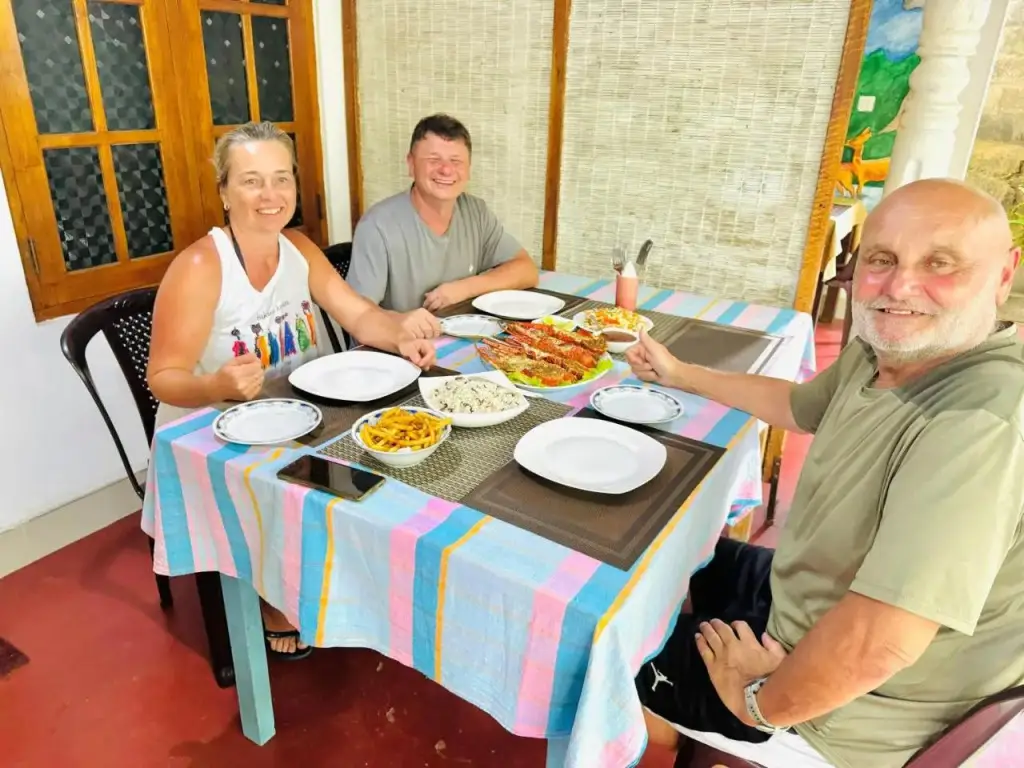 Унакурува: Nethmi Homestay & Restaurant