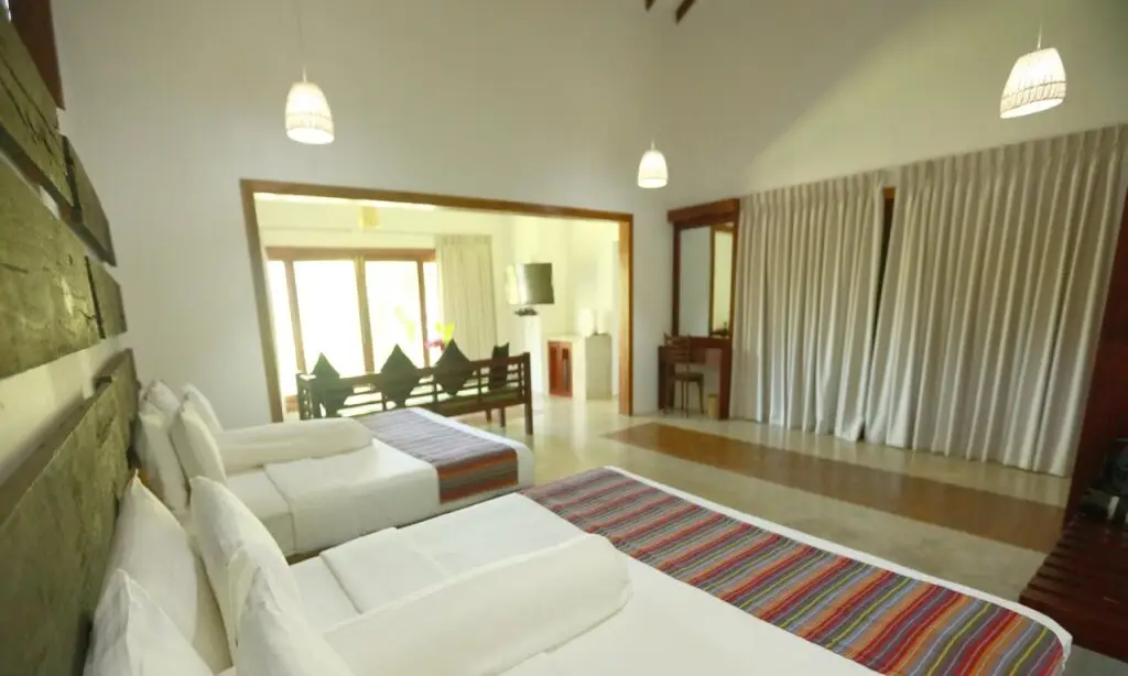 Сигирия: Pinthaliya Resort & Spa