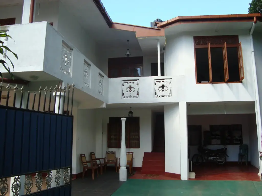 Бентота: White Villa