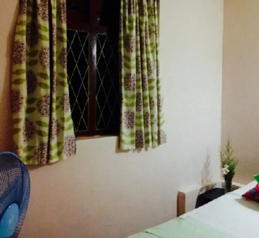 Канди: Homely Cottage