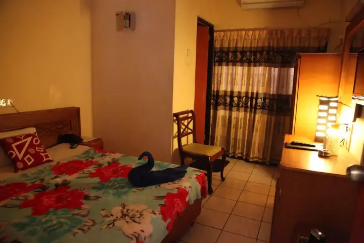 Коломбо: Brighten Hotels
