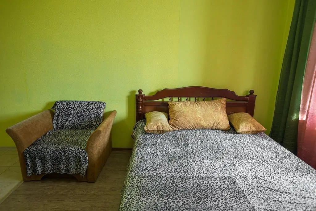 Псков: Pskov City Mikhailovskaia 1 Flat