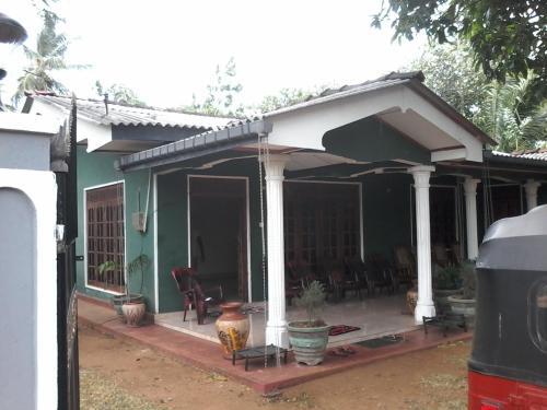 Peacock Guest House — фото 1