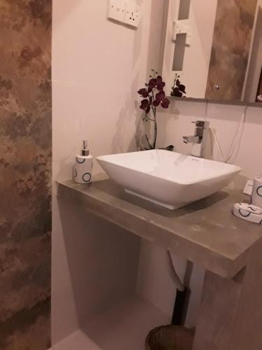 Калкудах: Aqua Marine Beach Hotel