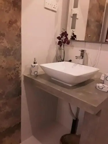 Калкудах: Aqua Marine Beach Hotel