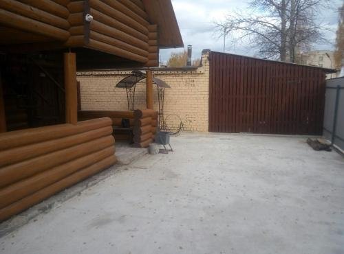 Псков: Dom s banej v Lyubyatovo