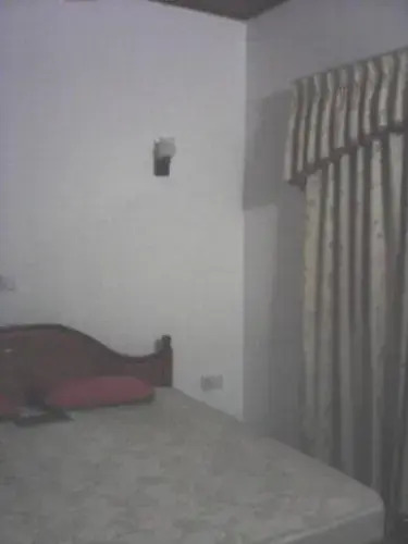 Негомбо: L.L.P. Guest house