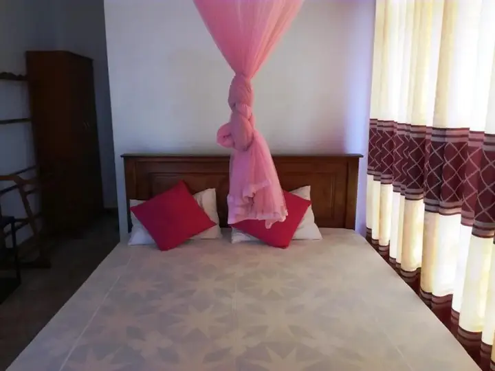 Амбалангода: Saga Home