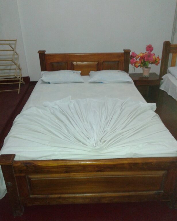 Полоннарува: Wasantha Family Rest Guest House