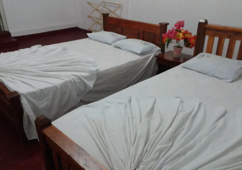 Полоннарува: Wasantha Family Rest Guest House