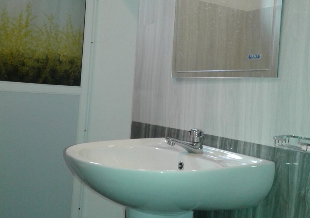 Полоннарува: Canel Park Hotel