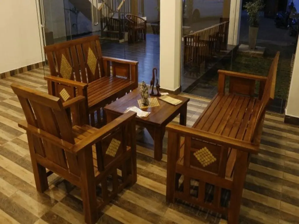 Полоннарува: Canel Park Hotel