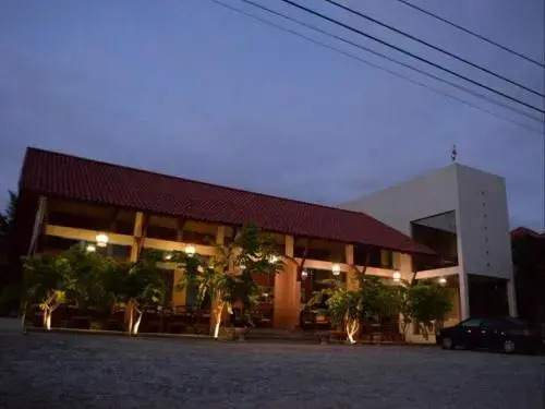 Анурадхапура: Hotel Sinharagama Resort and Spa