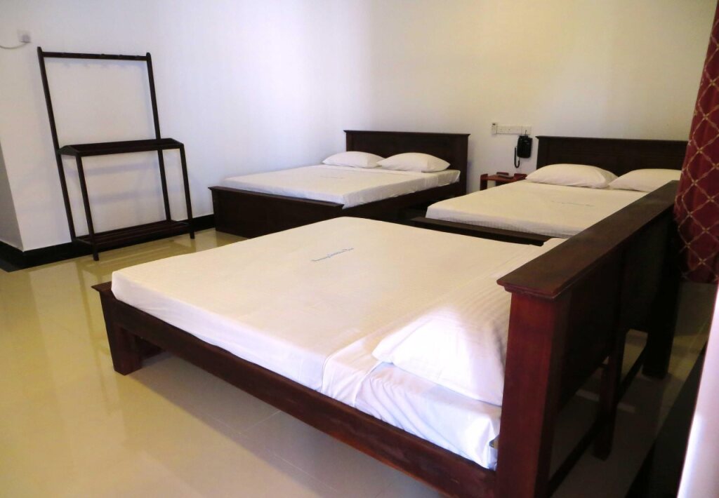 Катарагама: Sunsung Chiththa Holiday Resort