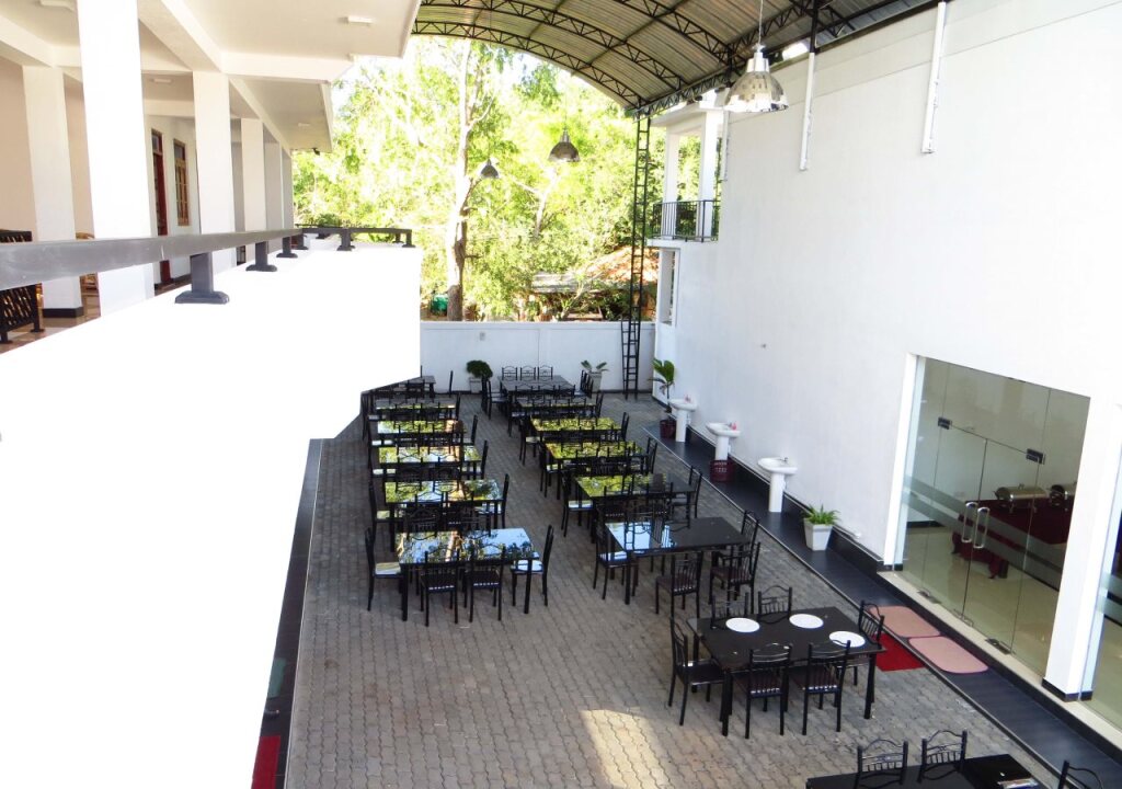 Катарагама: Sunsung Chiththa Holiday Resort