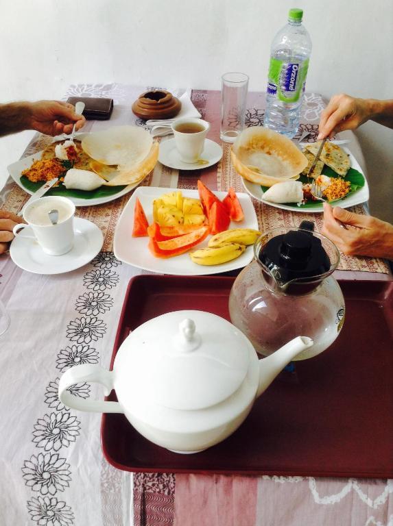 Полоннарува: Sanctuary Cove Guest House