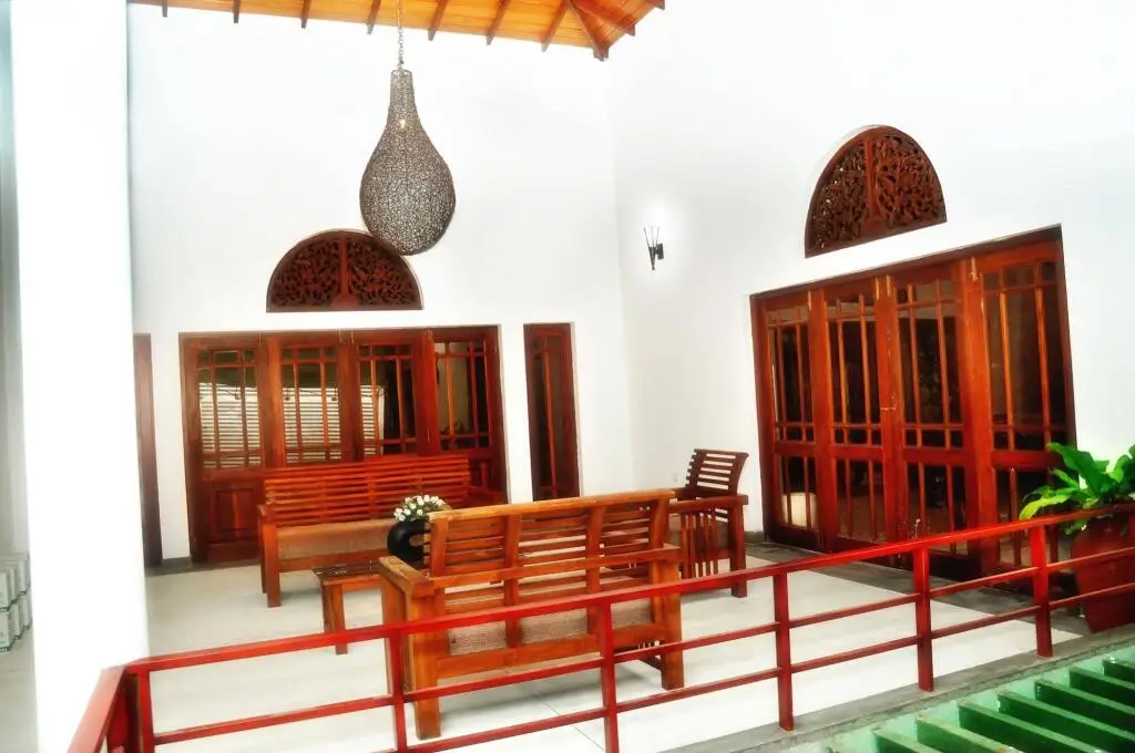 Канди: Aaranya Residencies