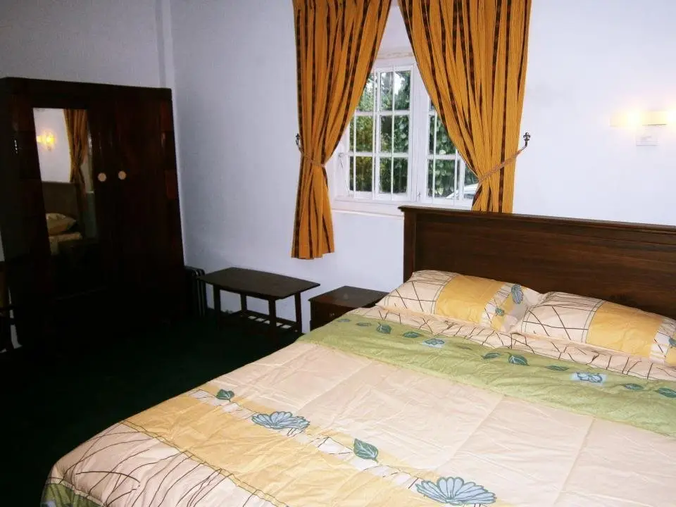 Велимада: Surrey Bird Sanctuary & Holiday Resort