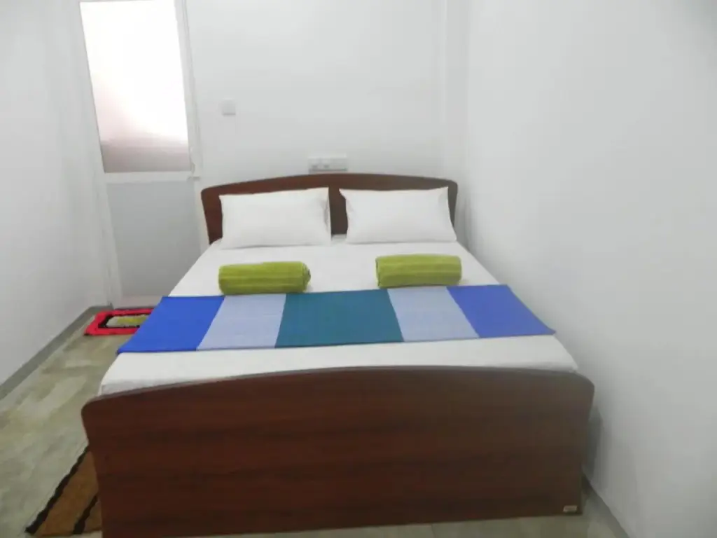 Хиккадува: Coloration Guest House