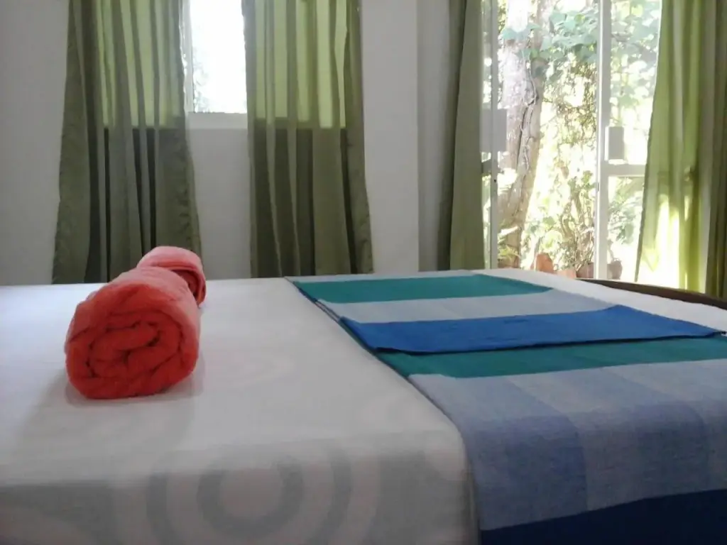 Хиккадува: Coloration Guest House