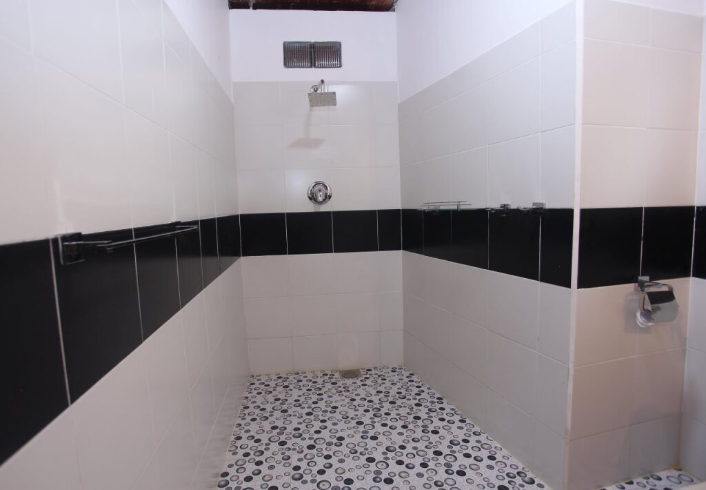 Хиккадува: Villa Hoja