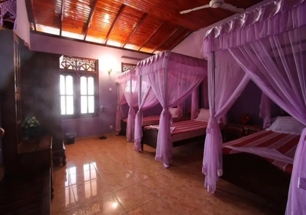 Хиккадува: Villa Hoja