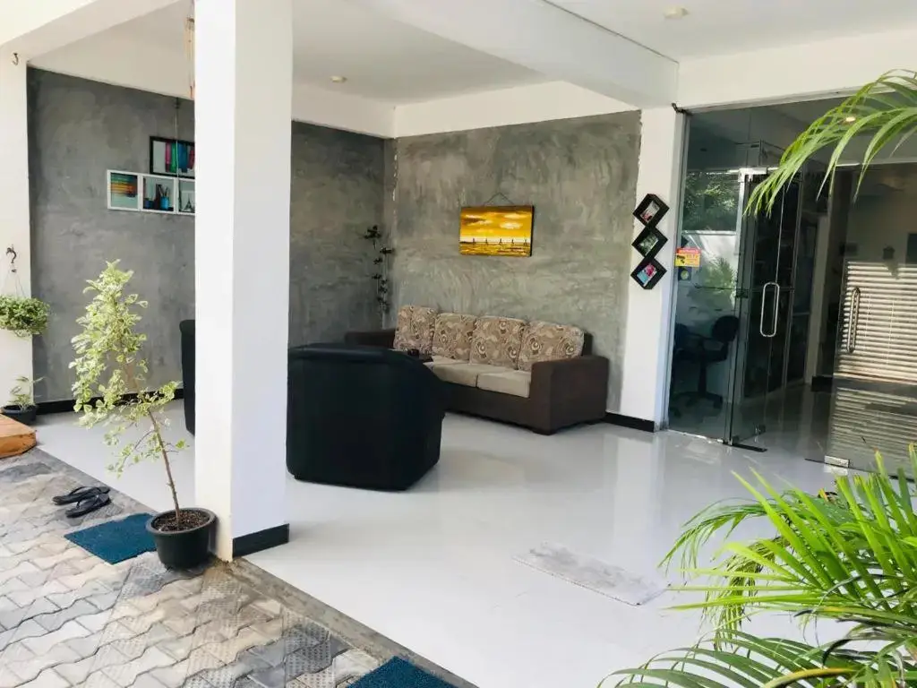 Хиккадува: Villa Khiara
