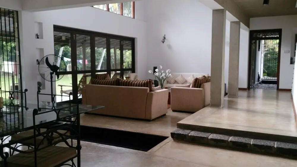 Ваттала: Villa W