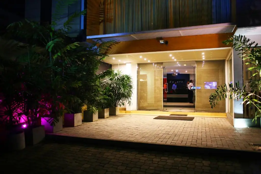 Галле: Hasara Guest House