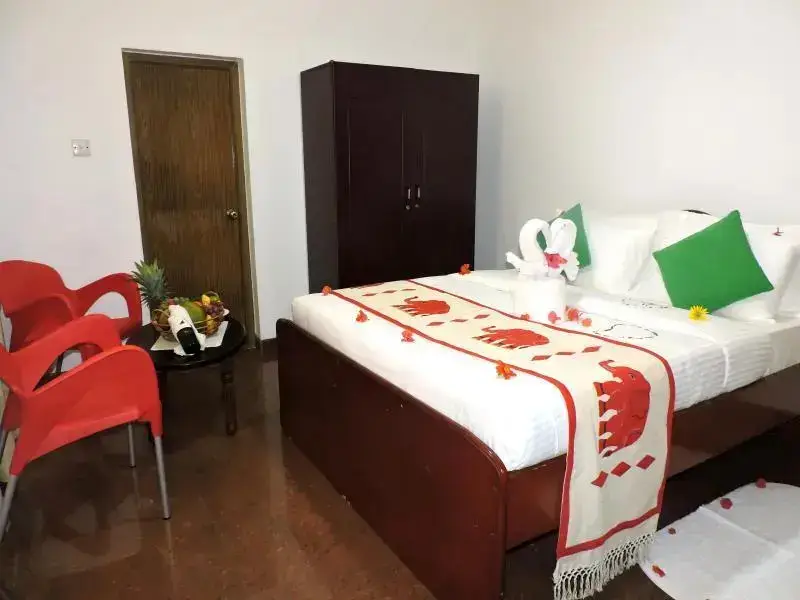 Канди: Cool Inn Tourist Lodge