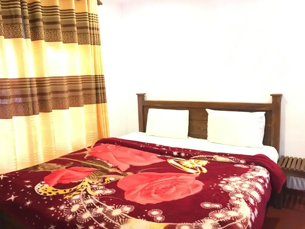 Нувара-Элия: Blue Moon Hotel