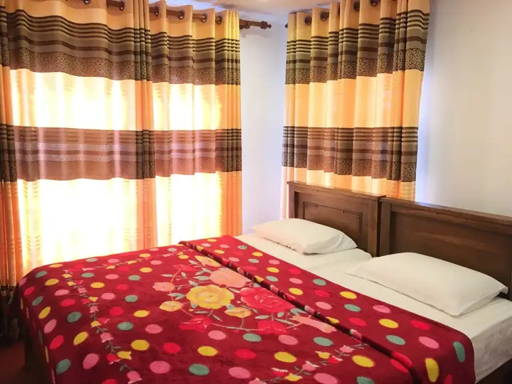 Нувара-Элия: Blue Moon Hotel