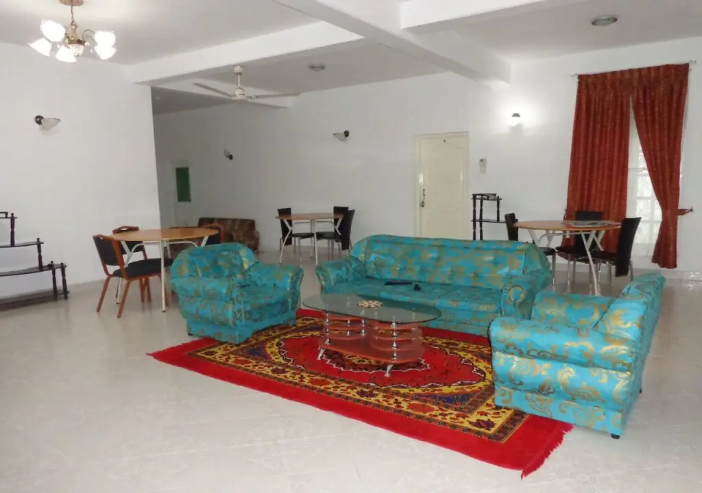 Канди: Kandy Casual Tourist Hotel