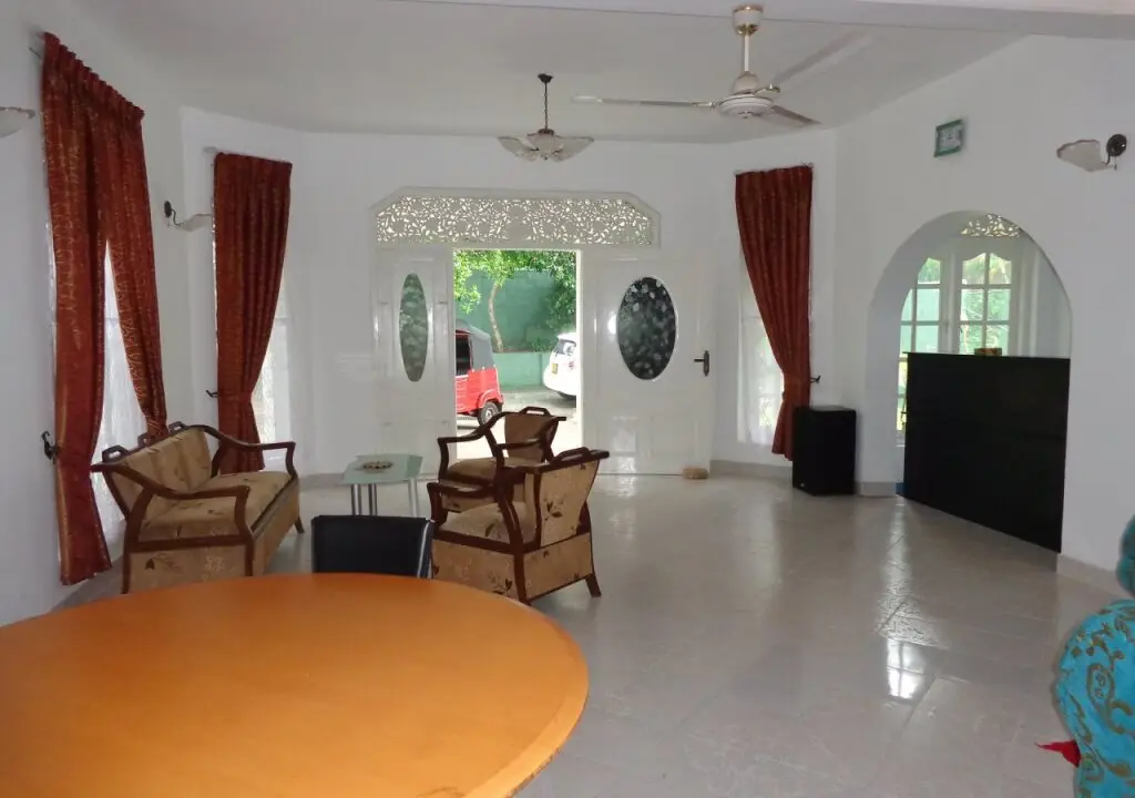 Kandy Casual Tourist Hotel — фото 1