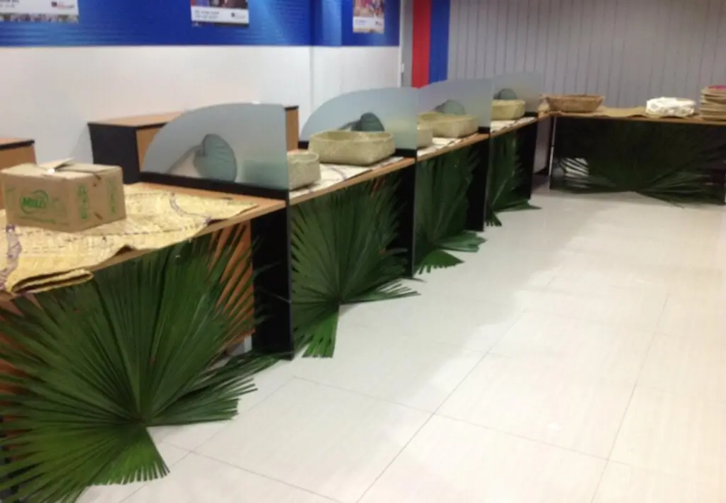 Вавуния: Rock Side Hotel and Restaurant