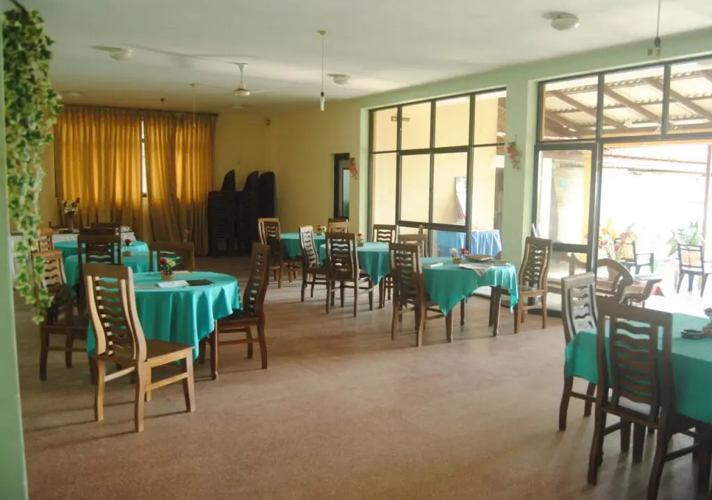 Калутара: Lily Restaurant and Inn