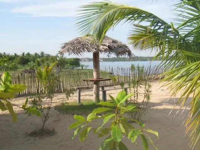 Баттикалоа: Deep Sea Resort Batticaloa