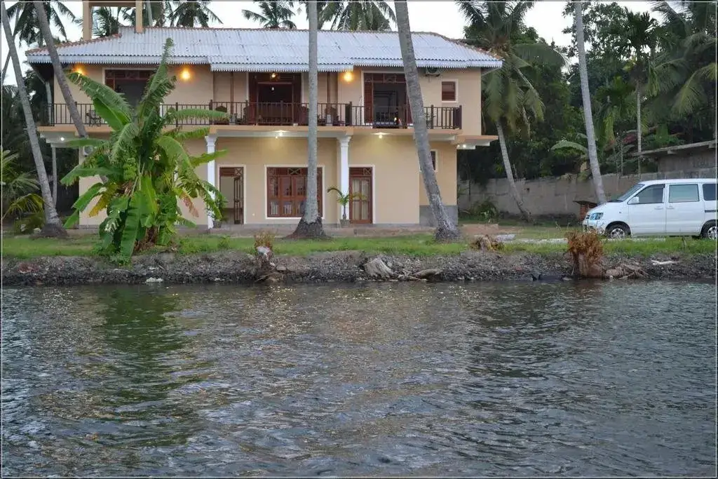 Додандува: Sano Rich Lagoon Villa