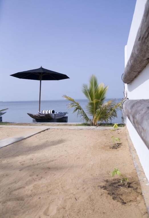 Кандакули: St. Anne's Lagoon House
