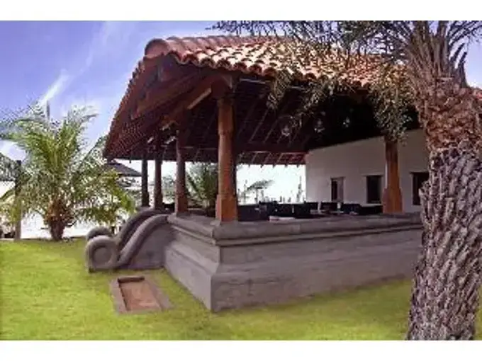 Кандакули: St. Anne's Lagoon House