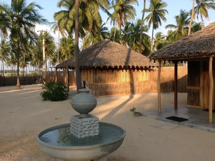 Кандакули: Funky Far Nest Tropical Resort